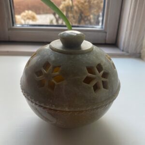 Lille krukke med låg til potpourri